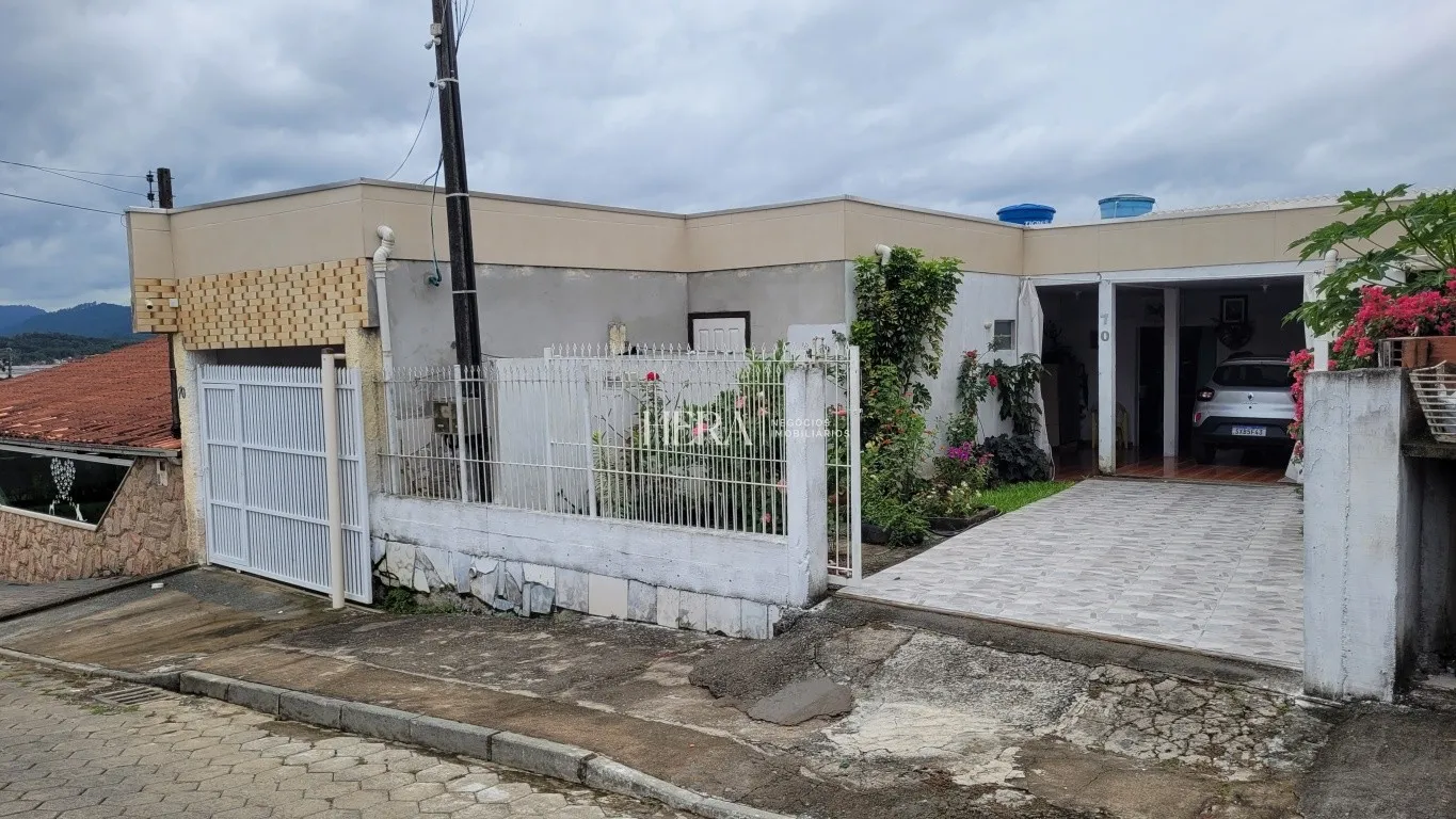 Casa de 04 dormitórios a venda no bairro itoupavazinha, loteamento Jardim Germânico — foto 3