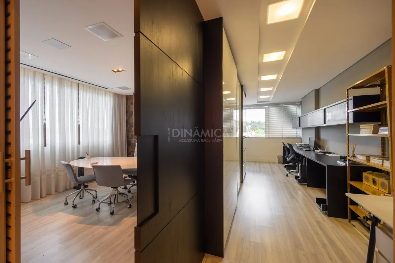 Sala comercial finamente mobiliada à venda no Ibiza Trade & Financial Center em Blumenau! — foto 5