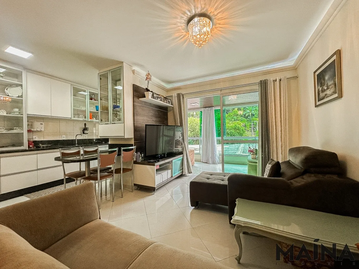 Apartamento com 132m, 3 Suítes, 3 vagas na região central de Blumenau! — foto 2