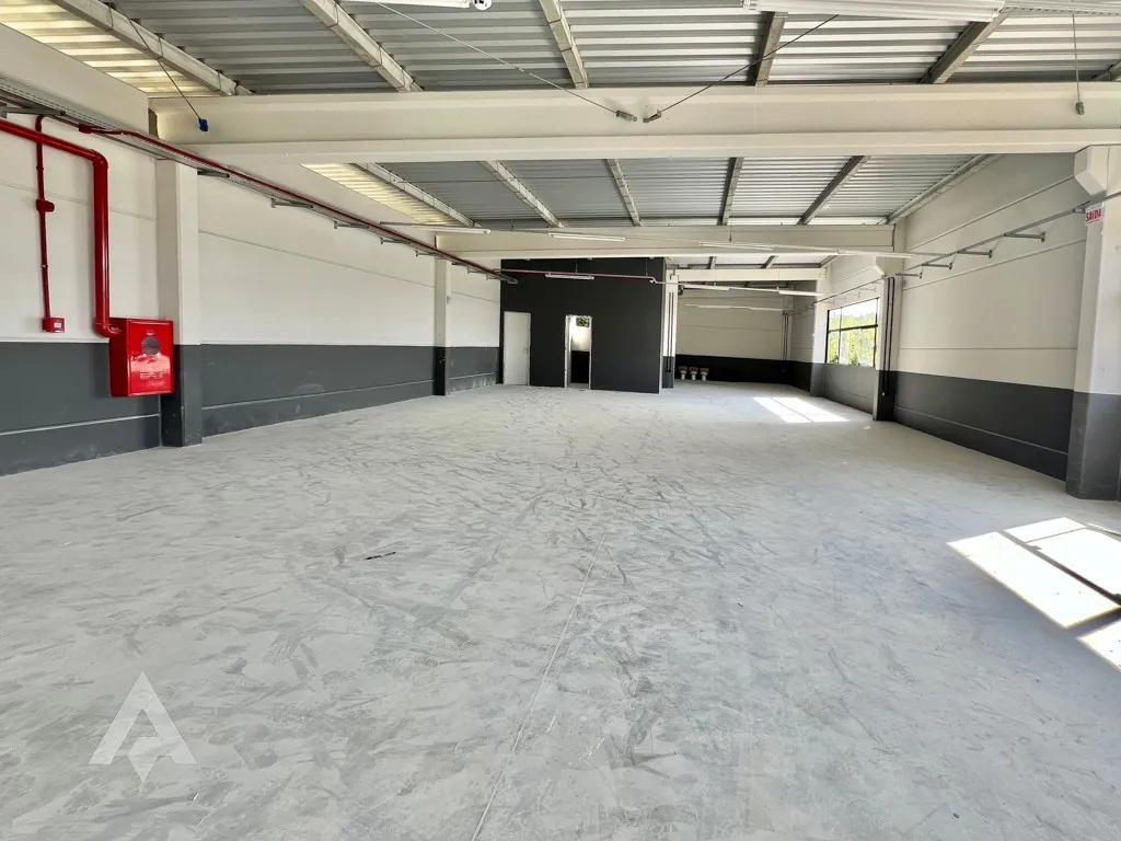 Sala comercial de 210m para locação por R$ 4.950,00 - Bairro Do Salto - Blumenau/SC — foto 3