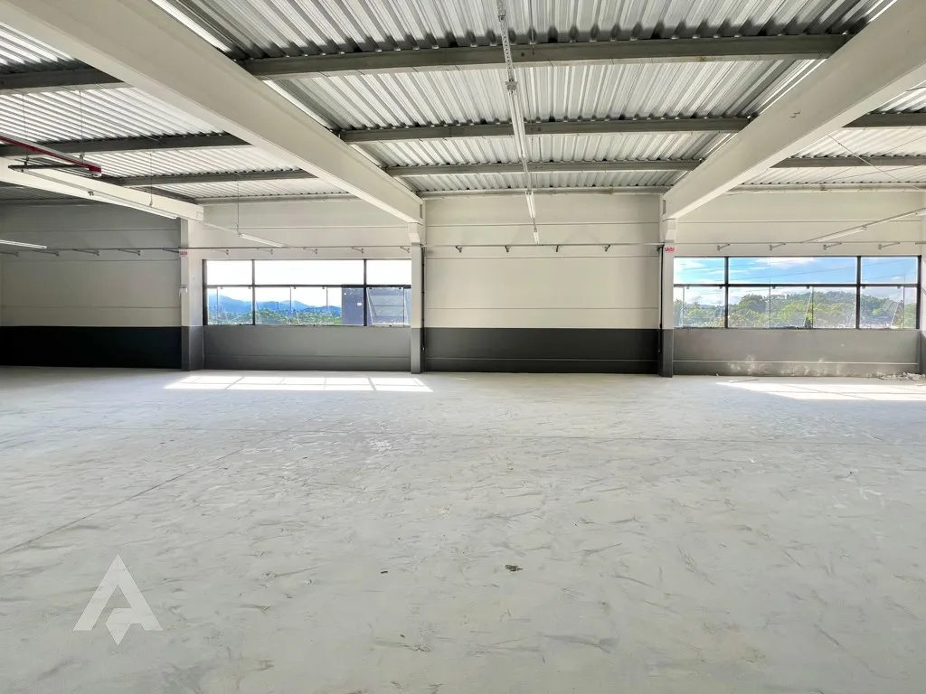 Sala comercial de 210m para locação por R$ 4.950,00 - Bairro Do Salto - Blumenau/SC — foto 4