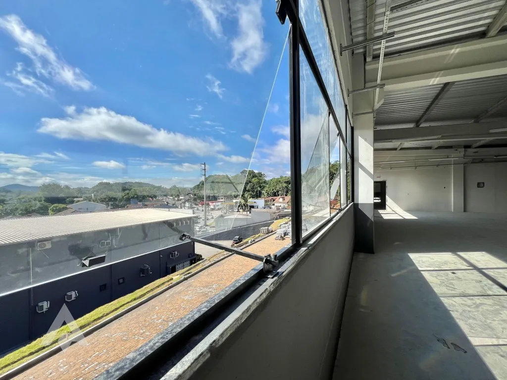 Sala comercial de 210m para locação por R$ 4.950,00 - Bairro Do Salto - Blumenau/SC — foto 7