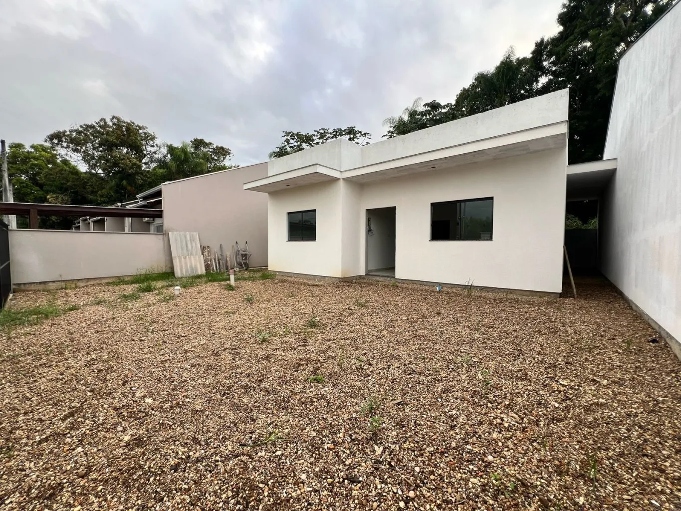 Casa com 3 quartos no bairro Poço Grande — foto 2