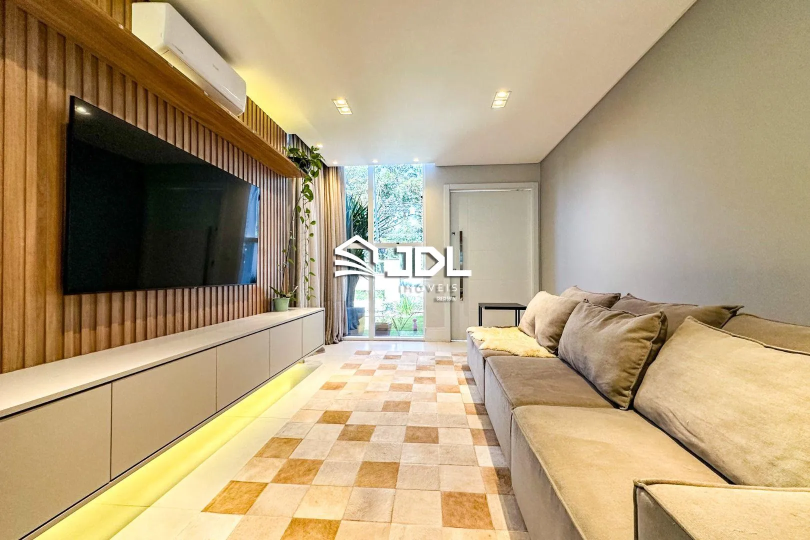 Casa Alto Padrão Mobiliada com Piscina na Ponta Aguda - R$ 1.450.000,00 — foto 2