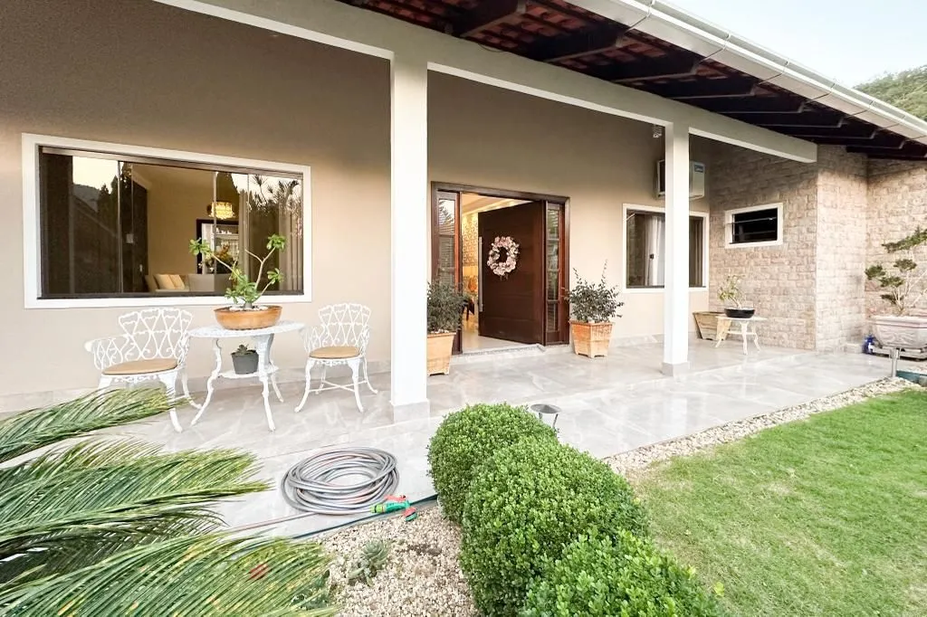 Linda Casa com 3 dormitórios ! — foto 2