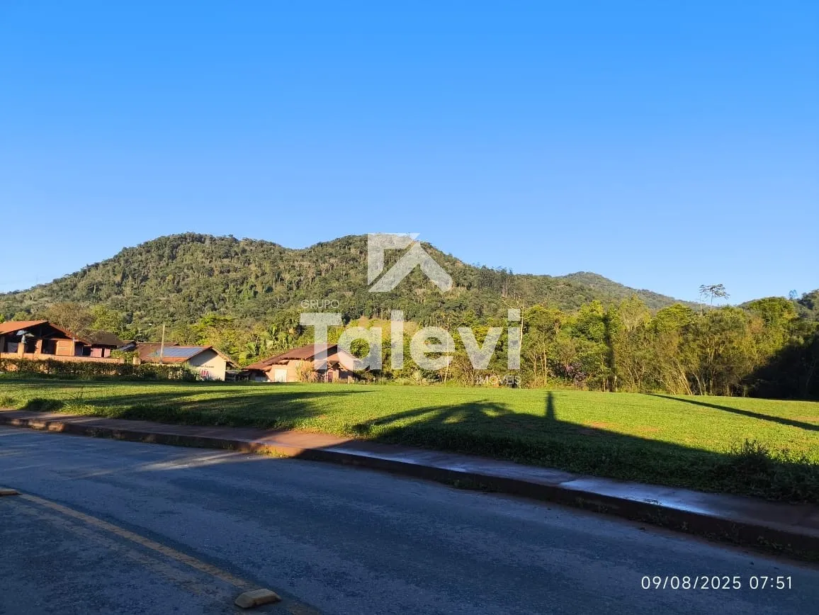 TERRENO ESTRATÉGICO COM VIABILIDADE PARA PRÉDIO ATÉ 4 PAVIMENTOS EM TESTO CENTRAL | POMERODE — foto 4