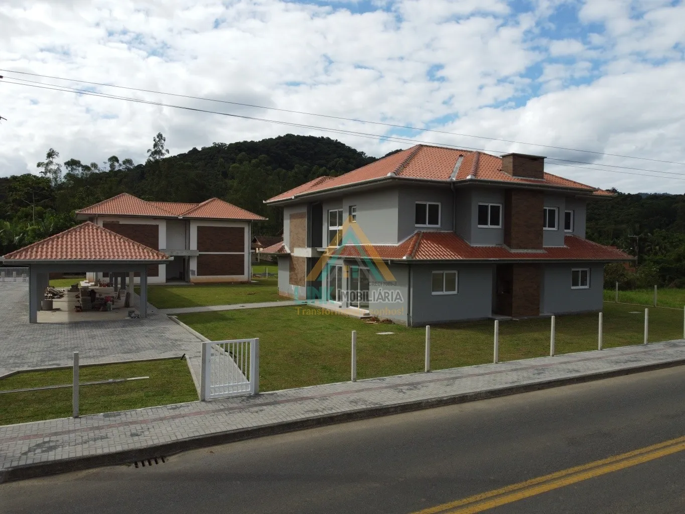 Casa em Condomínio no Residencial Morro Schmidt na Rota Enxaimel, com 117,44m Área Privativa. — foto 3