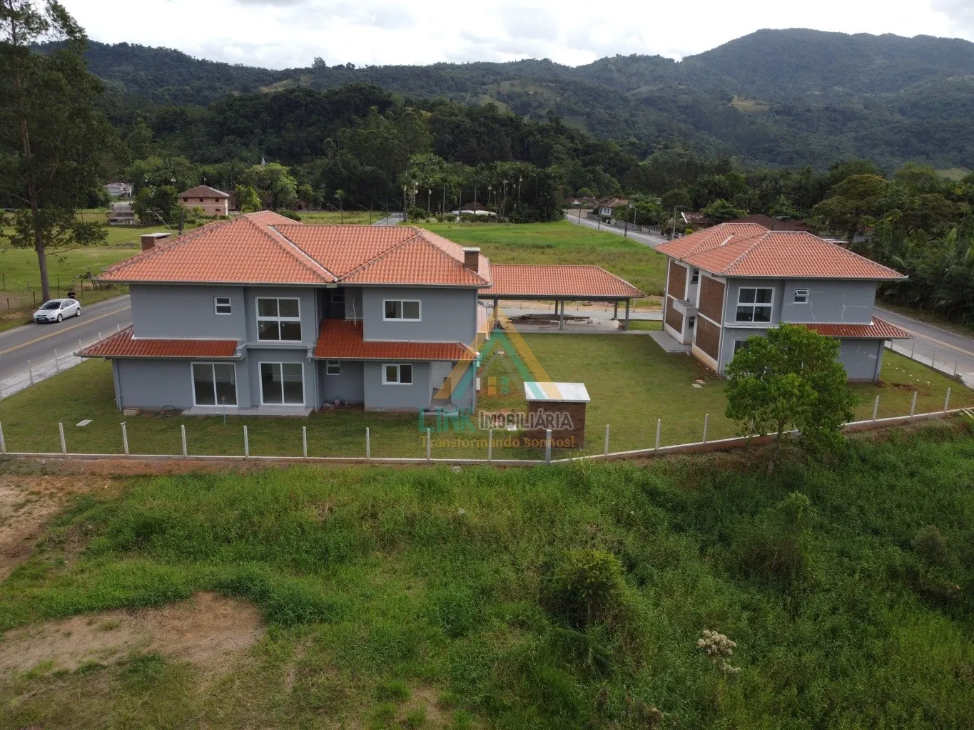 Casa em Condomínio no Residencial Morro Schmidt na Rota Enxaimel, com 117,44m Área Privativa. — foto 4