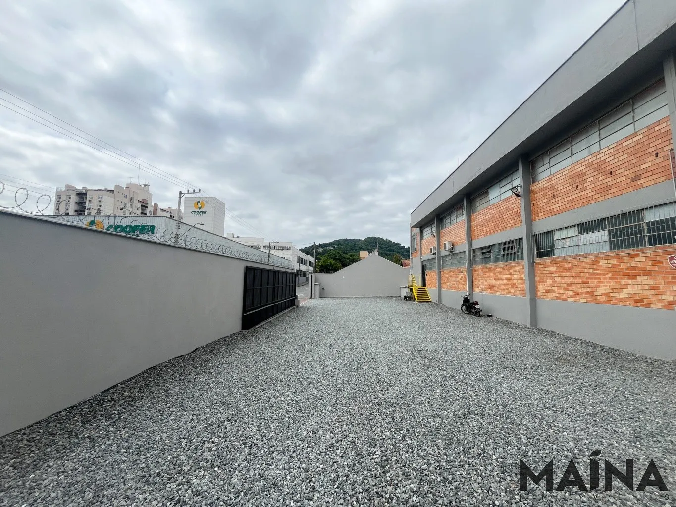 Excelente galpão de 2.165m de área construída em localização privilegiada no Garcia por R$6.360.000,00 - Blumenau/SC — foto 5