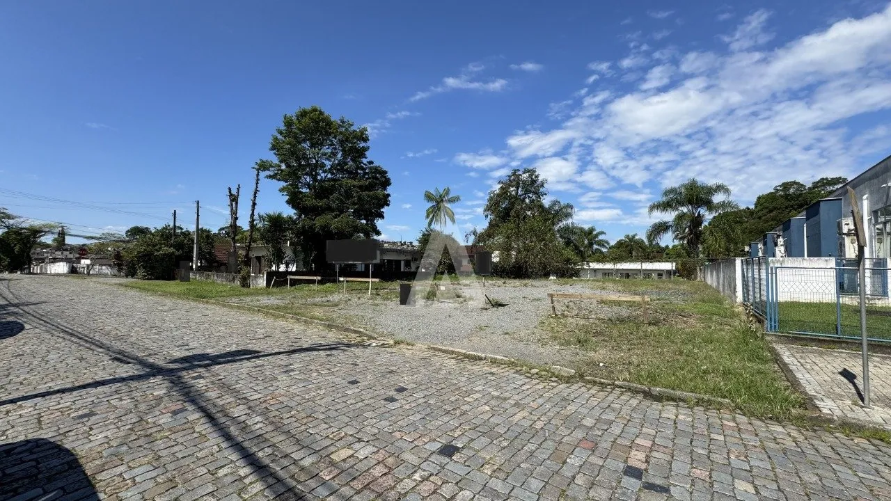 Terreno à venda no bairro Atiradores em Joinville-SC de R$600.000,00 por R$570.000,00. — foto 6