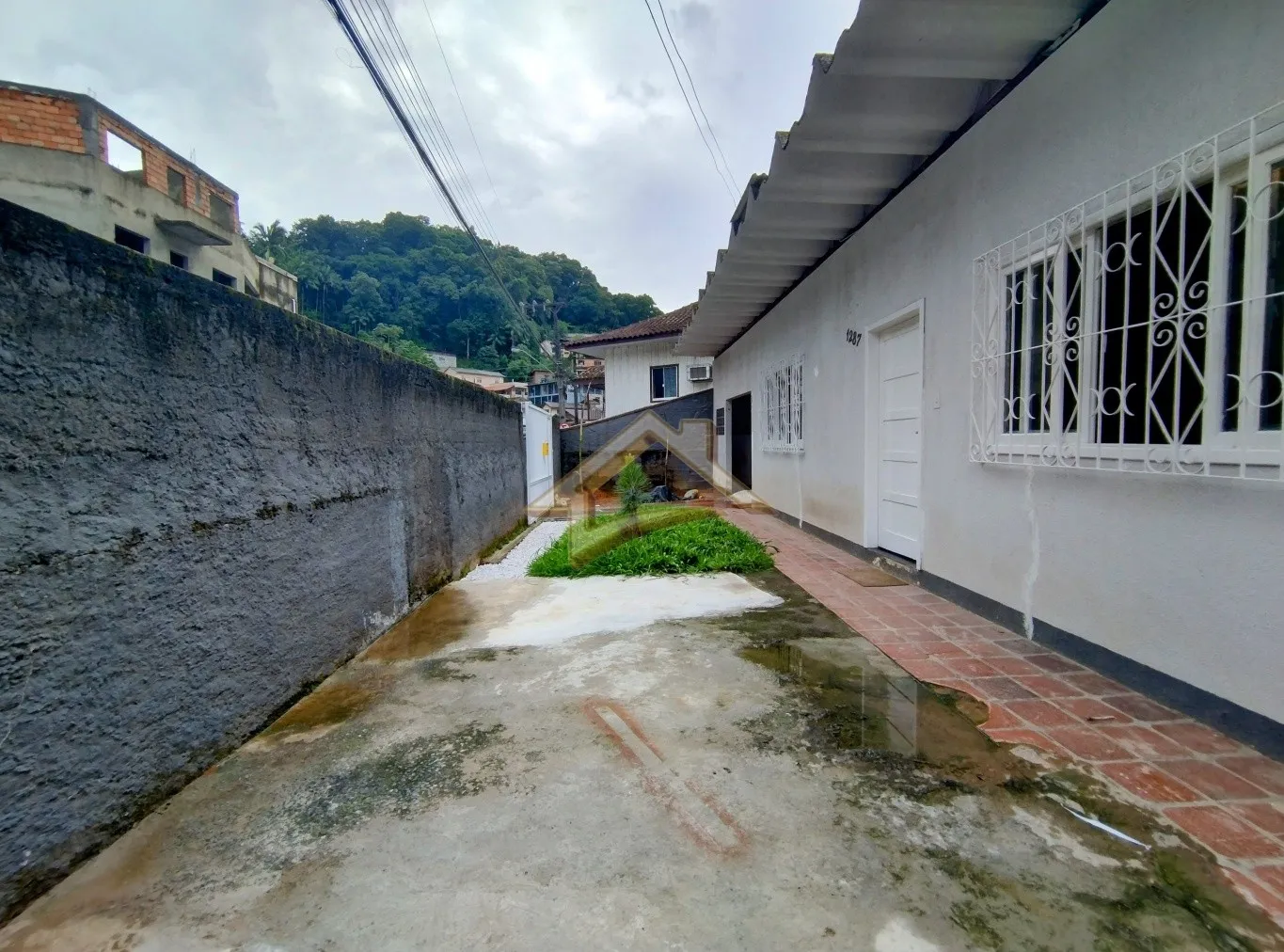 Excelente casa térrea localizada no bairro Garcia em Blumenau! — foto 2