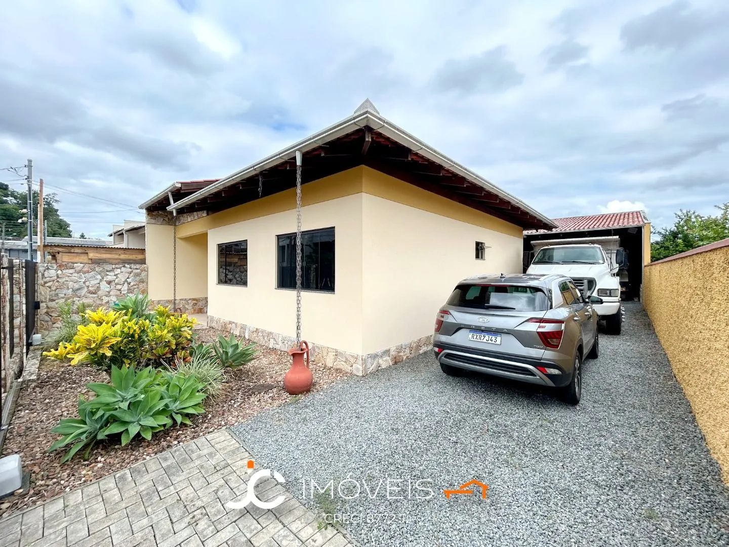 Casa com 3 dormitórios sendo 1 suíte à venda, 240 m por R$ 850.000 - Passo Manso - Blumenau/SC - foto 1