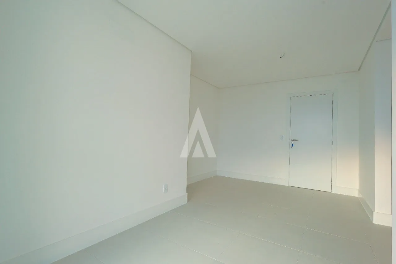Apartamento com 1 suíte(s) mais 1 quarto(s) à venda no bairro Santo Antônio em JOINVILLE, por R$ 890.000.00. — foto 4
