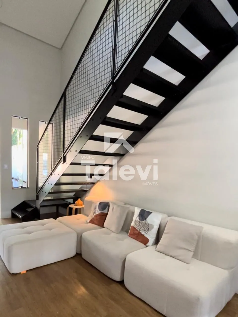 CASA EXCLUSIVA NO CENTRO DE POMERODE | PRIVACIDADE + LOCALIZAÇÃO PREMIUM — foto 4
