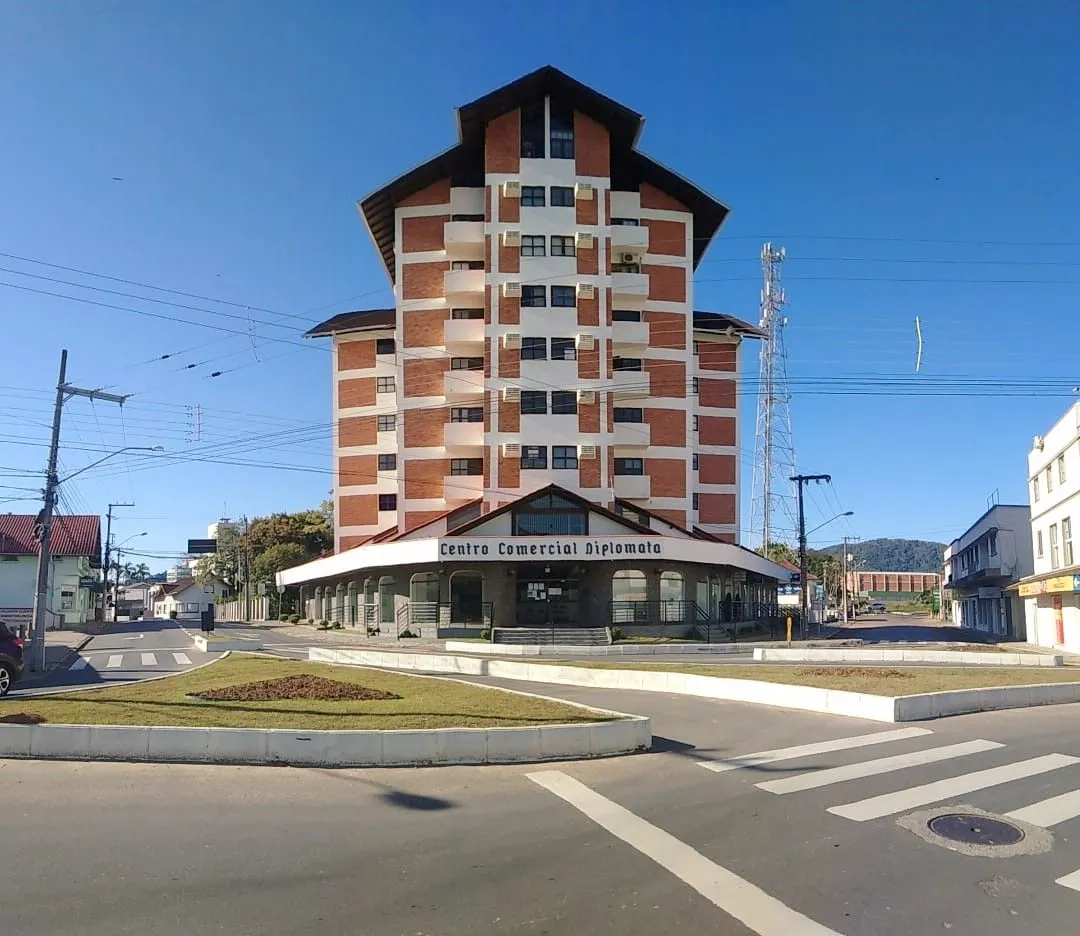 Sala comercial para alugar no bairro Centro em Timbó/SC - foto 1