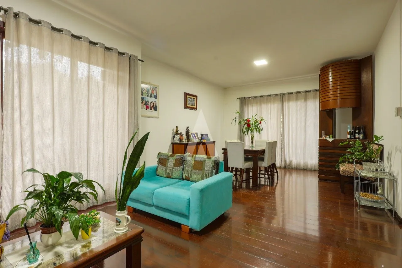 Casa com 1 suíte(s) mais 2 quarto(s) à venda no bairro América em Joinville, por R$ 1.240.000.00. — foto 3