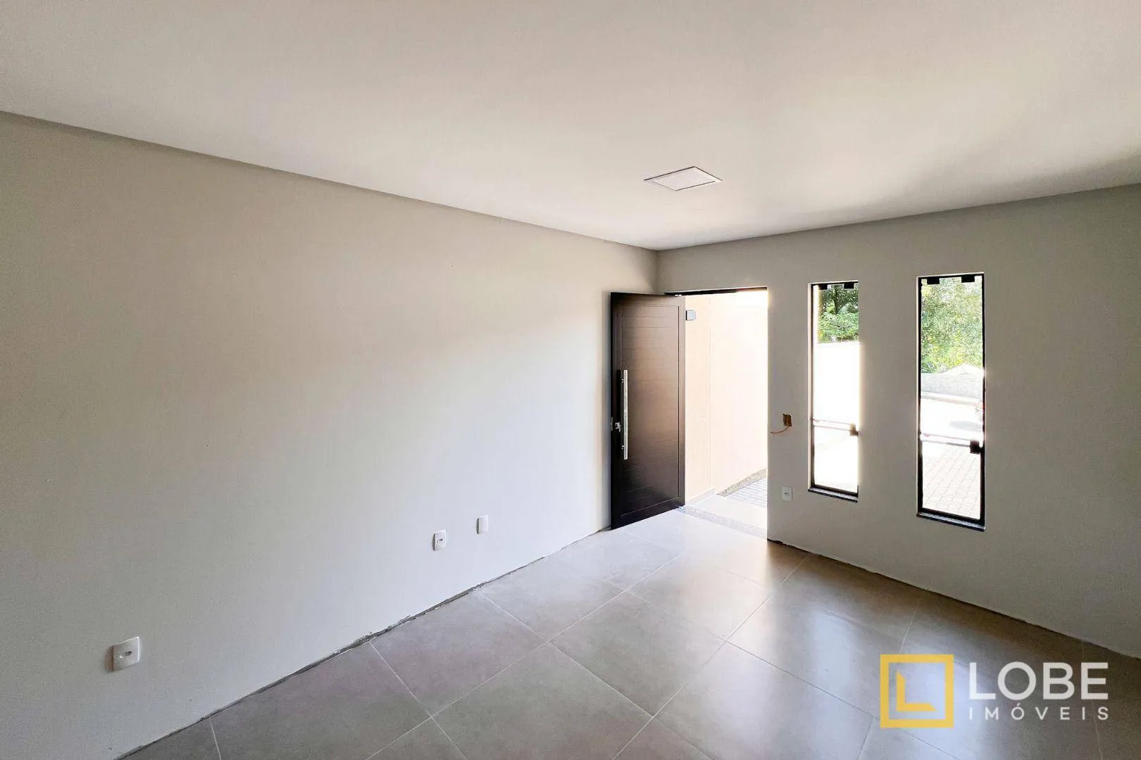 Sobrado com 2 dormitórios à venda, 97 m por R$ 650.000,00 - Água Verde - Blumenau/SC — foto 2