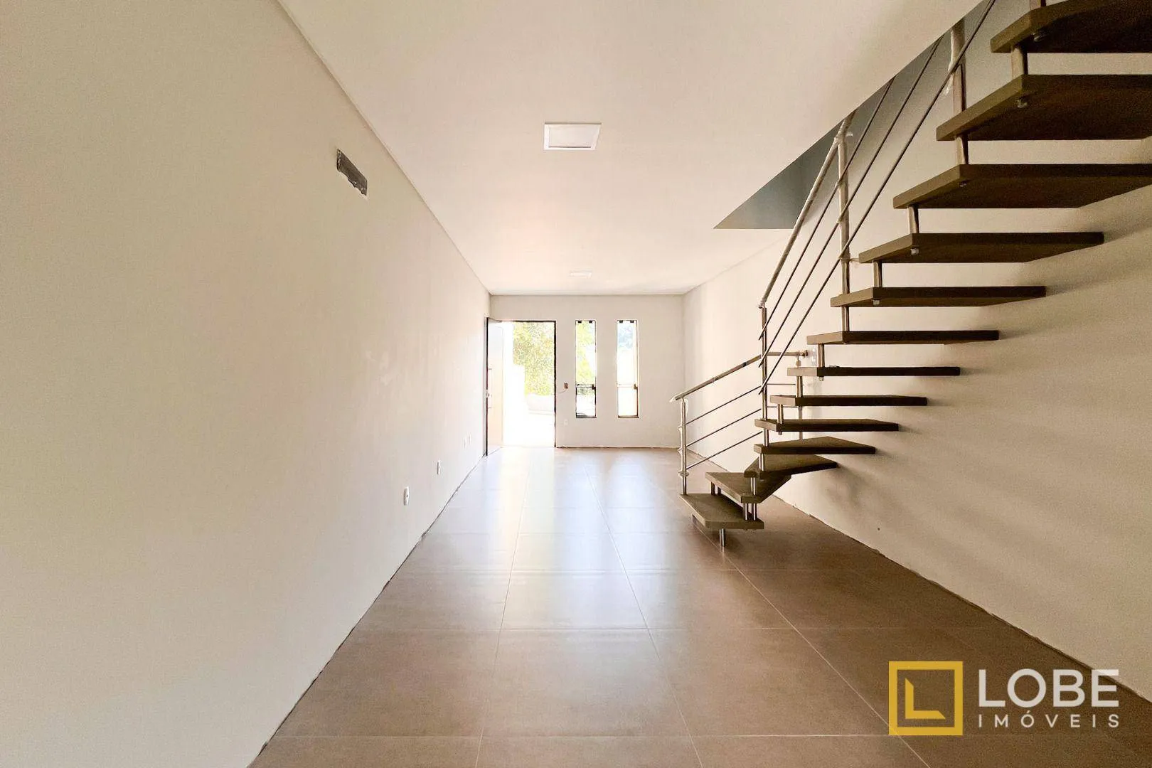 Sobrado com 2 dormitórios à venda, 97 m por R$ 650.000,00 - Água Verde - Blumenau/SC — foto 3