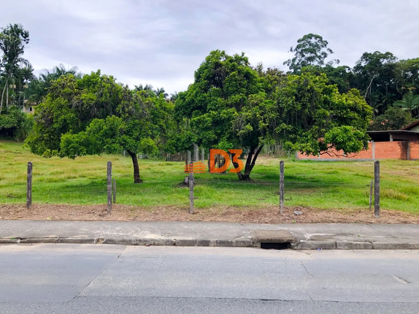 Terreno ZR4 com 4.054m no Fidélis — foto 2