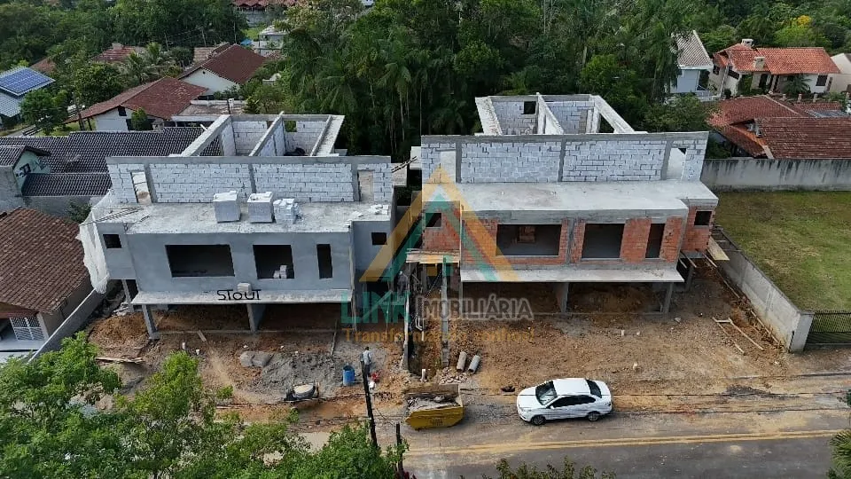 Casa de Alto Padrão no Centro da Cidade de Pomerode com 240,44m de Área Construída — foto 4