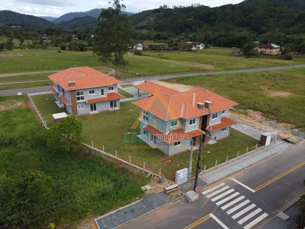 Casa em Condomínio no Residencial Morro Schmidt na Rota Enxaimel, com 117,75m Área Privativa. - foto 1