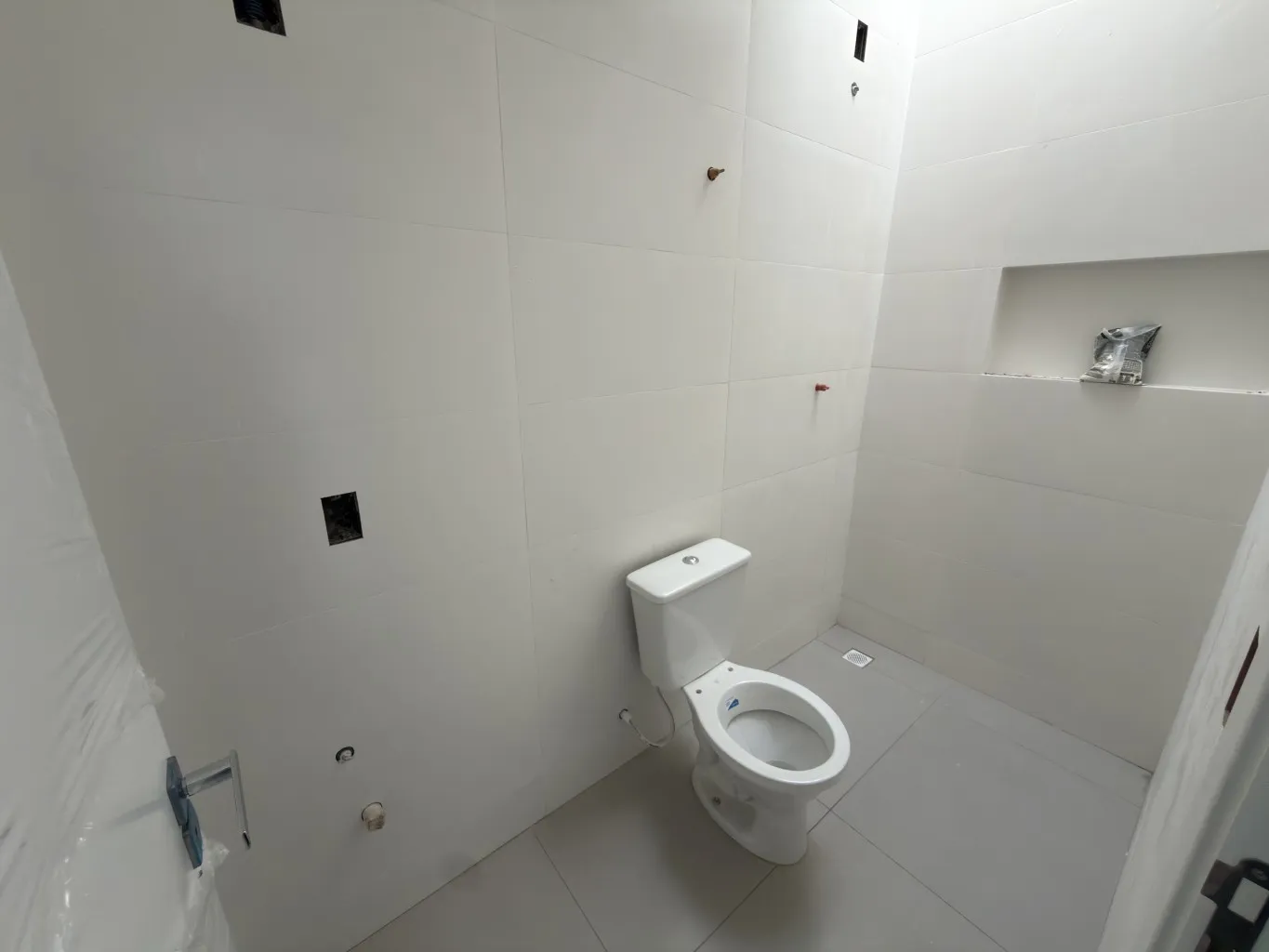 Excelente sobrado, com possibilidade de ampliação no porão, no bairro Fortaleza Alta — foto 7