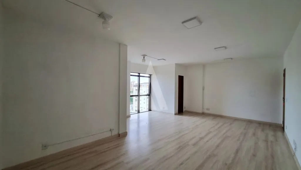 Sala comercial no bairro Centro com 1 sala e 1 lavabo — foto 4