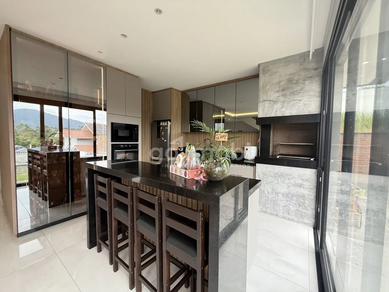 Casa moderna e arejada, projetada para quem busca conforto, praticidade e ter uma vista de tirar o fôlego todos os dias! — foto 4