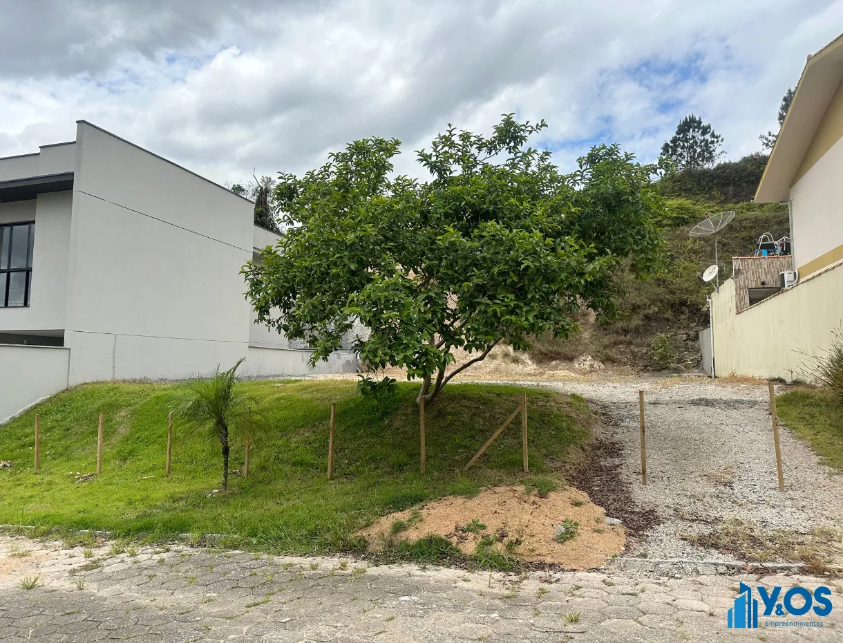 Terreno no Bairro 7, Rua Frederico Nicolau da Silva. (Transversal com a Rua Itajaí). - foto 1