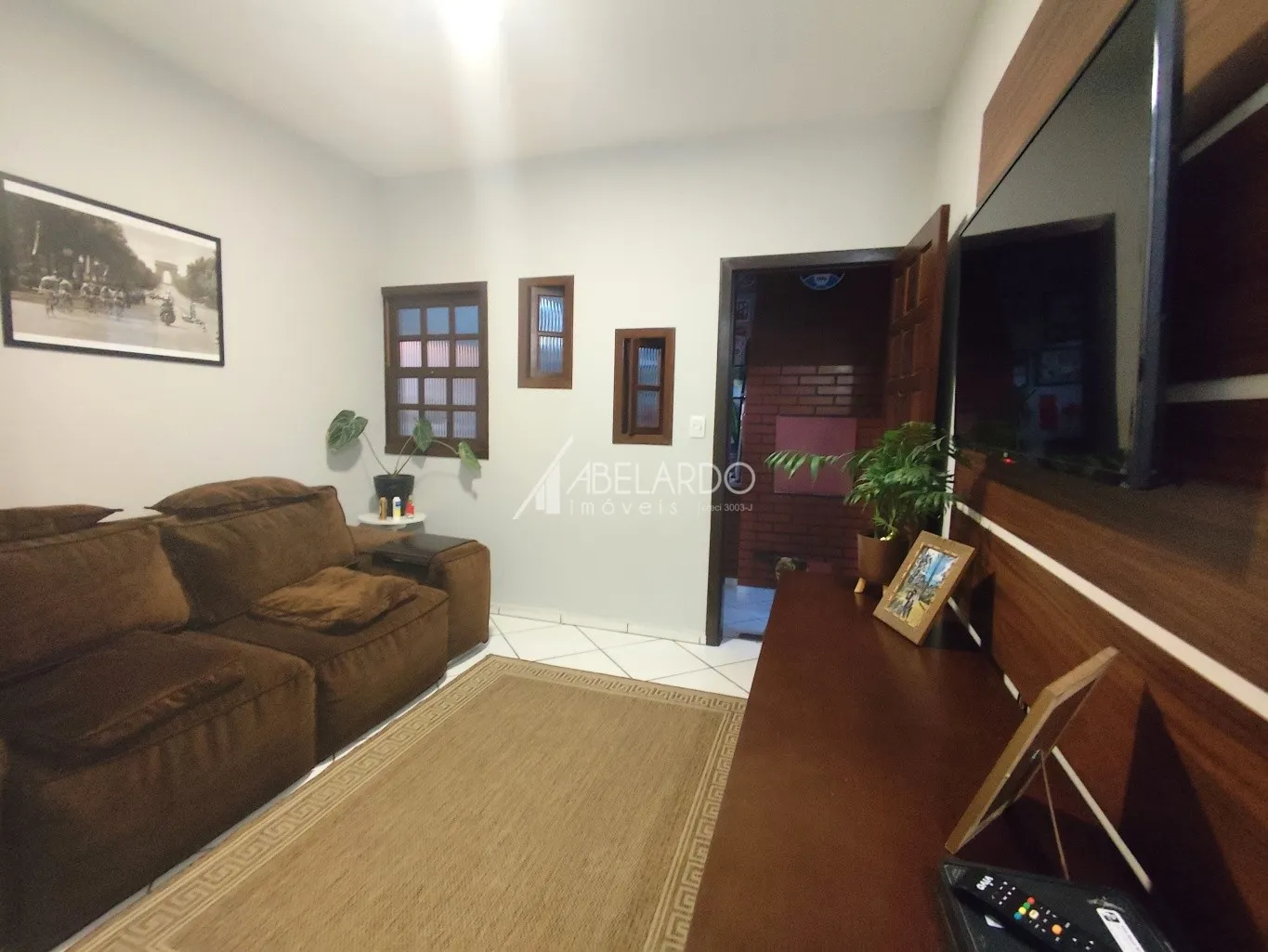 CASA TERREA, SEMIMOBILIADA, COM QUATRO DORMITÓRIOS - BAIRRO VELHA — foto 3