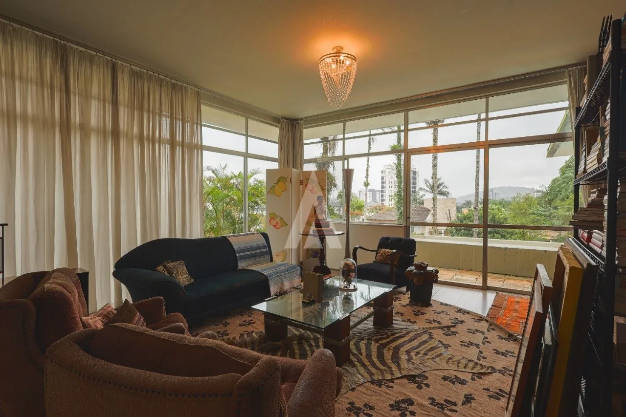 Casa com 2 suíte(s) mais 2 quarto(s) à venda no bairro Saguaçu em Joinville, de R$ 3.200.000,00 por R$ 2.200.000.00. — foto 6