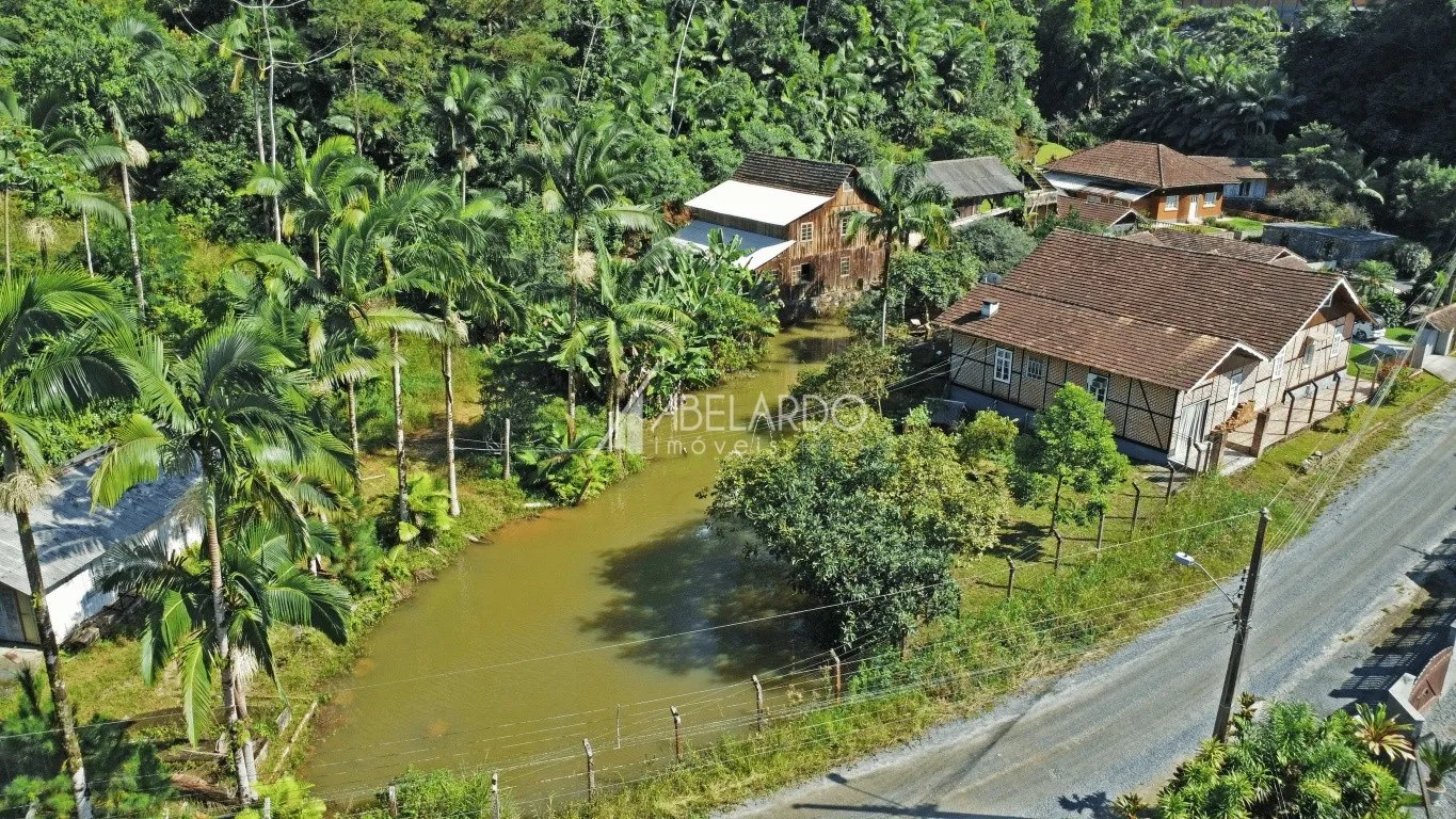 MARAVILHOSO SÍTIO NO BAIRRO VILA ITOUPAVA, UM VERDADEIRO REFÚGIO URBANO PARA DESFRUTAR DA NATUREZA. — foto 5