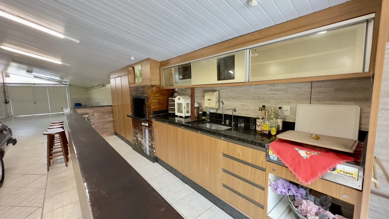 "EM DESOCUPAÇÃO" Casa térrea semimobiliado próximo a Humberto de Campos, espaçosa, aconchegante. — foto 6