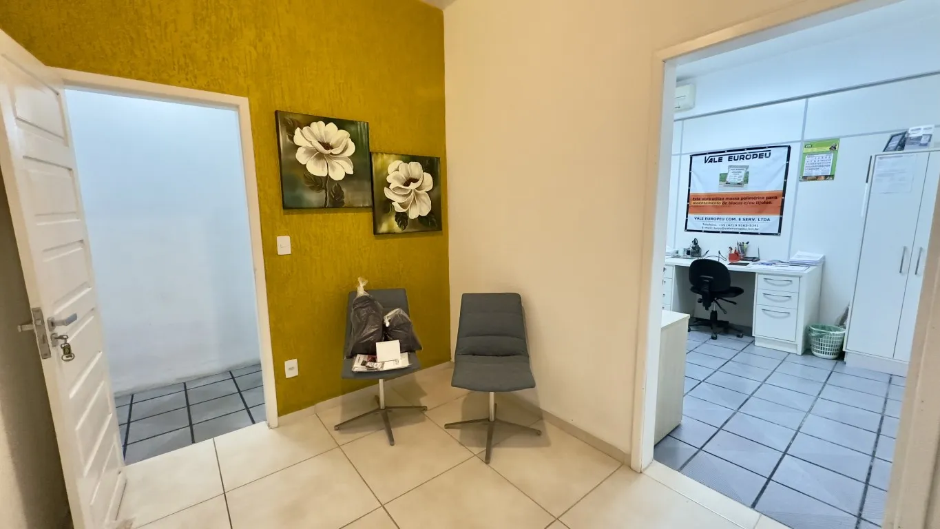 "EM DESOCUPAÇÃO" Casa térrea semimobiliado próximo a Humberto de Campos, espaçosa, aconchegante. — foto 7