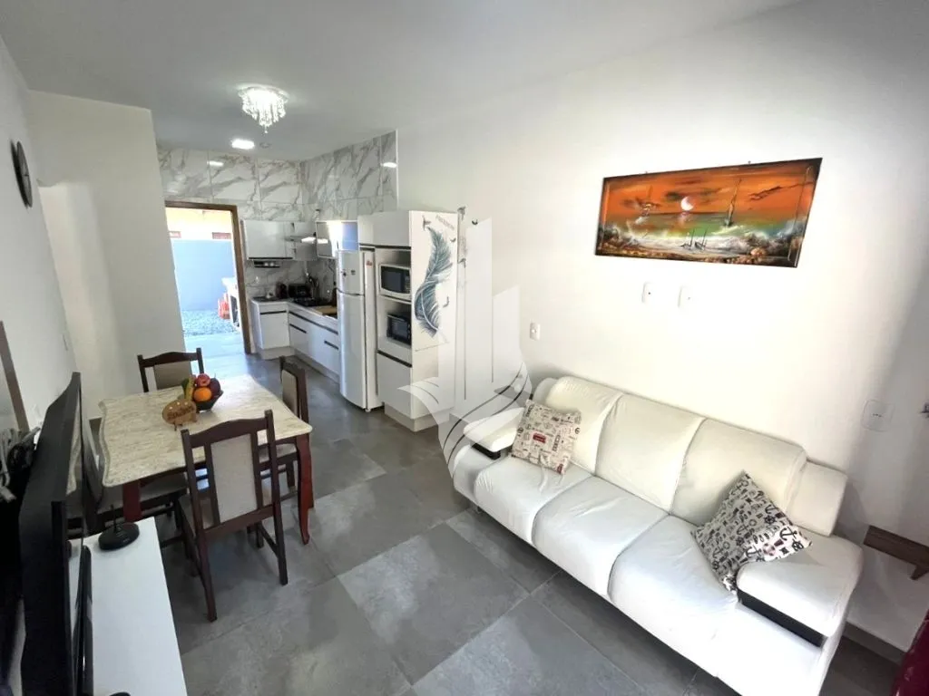 Casa semi mobiliada a 750m da Praia da Armação — foto 2