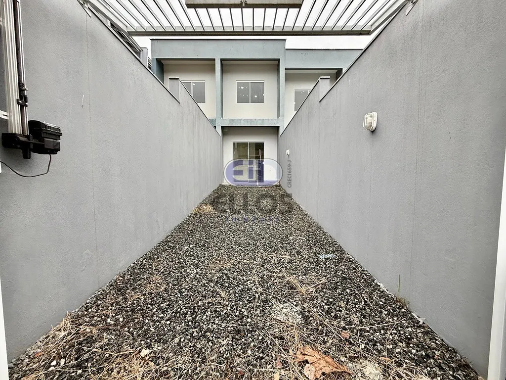 Sobrado Geminado NOVO no Bairro Nova Brasília! - foto 1