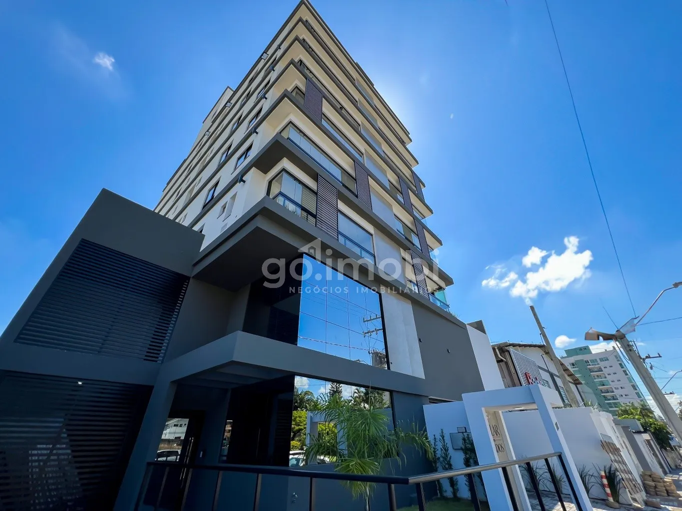Excelente Apartamento com 03 quartos sendo 01 suíte no Bairro dos Estados em Indaial - foto 1