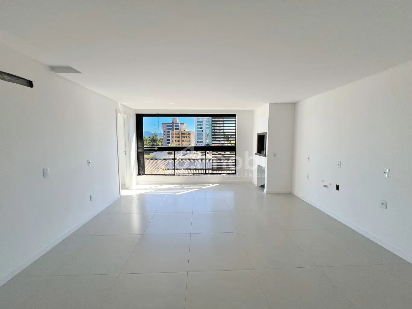 Excelente Apartamento com 03 quartos sendo 01 suíte no Bairro dos Estados em Indaial — foto 4