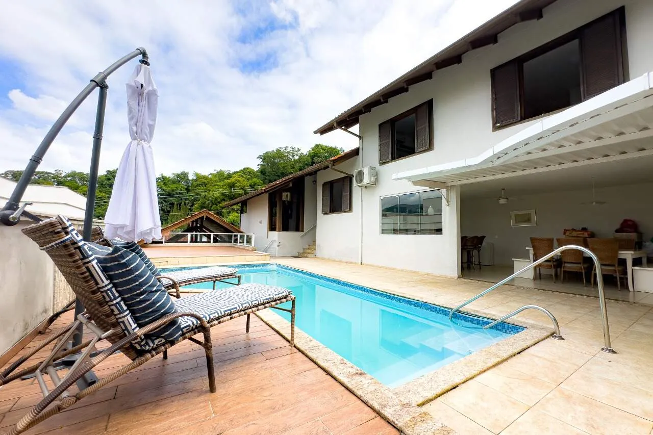 CASA A VENDA EM LOTEAMENTO COM SEGURANÇA 24H PROXIMO A VILA GERMANICA! - foto 1