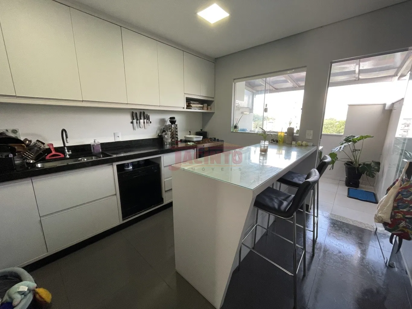 Sobrado Triplex semimobiliado à venda — foto 7