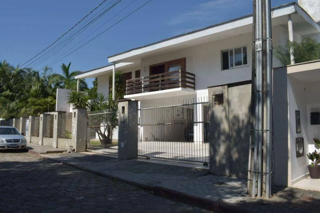 Casa com 4 dormitórios à venda, 836 m por R$ 2.280.000,00 - Jardim Blumenau - Blumenau/SC - foto 1