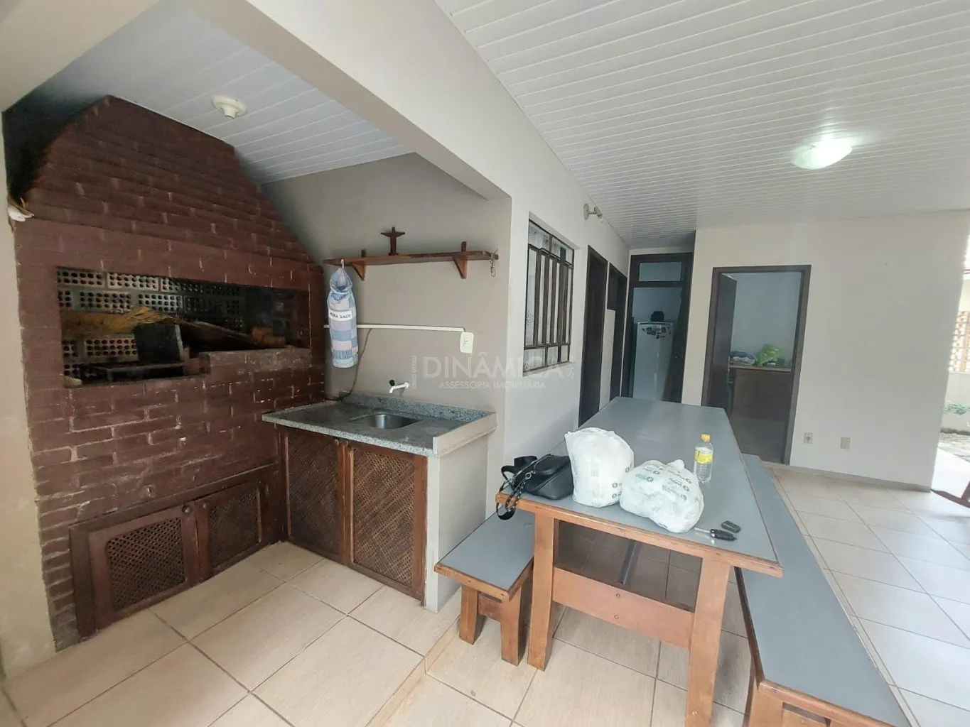 Casa térrea semimobiliada com 6 dormitórios sendo 1 suíte a venda no bairro Garcia em Blumenau — foto 6