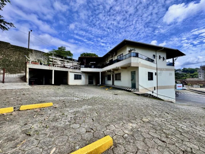 Outros Imóveis à venda com 3 quartos e 1 suíte, 16 vagas, 711m² no Velha, Blumenau — foto 4