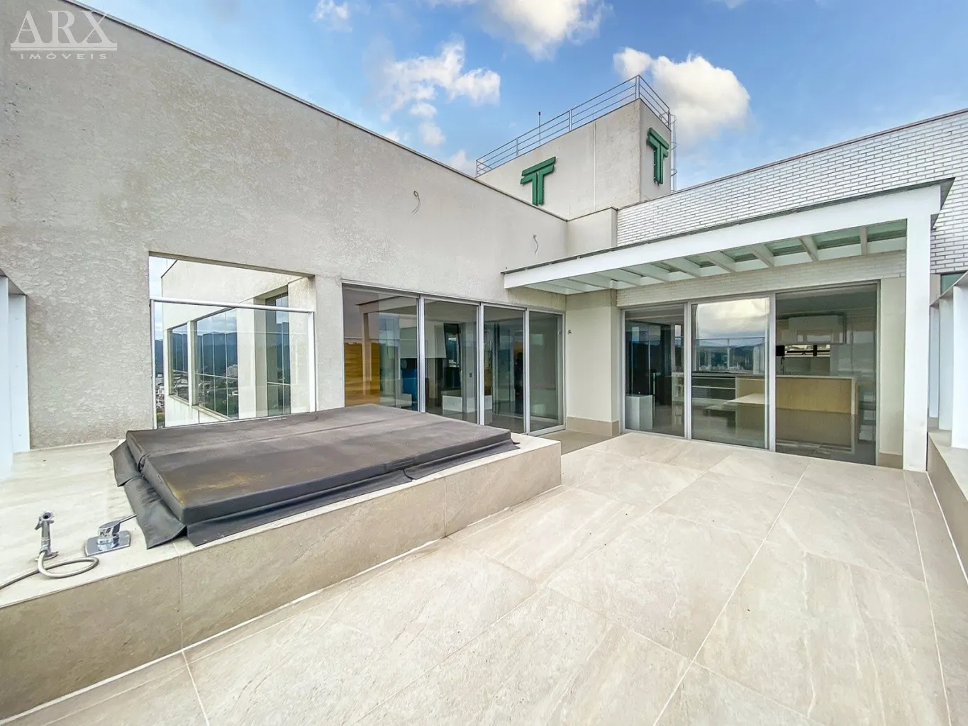 Cobertura plana semimobiliada à venda no Bairro Vila Nova - Blumenau — foto 2