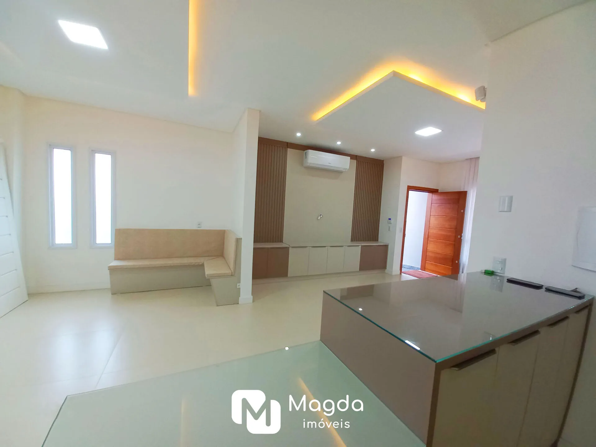 Excelente Residência de Alto Padrão, NOVA, Semi Mobiliada, Escola Agrícola, Blumenau — foto 6