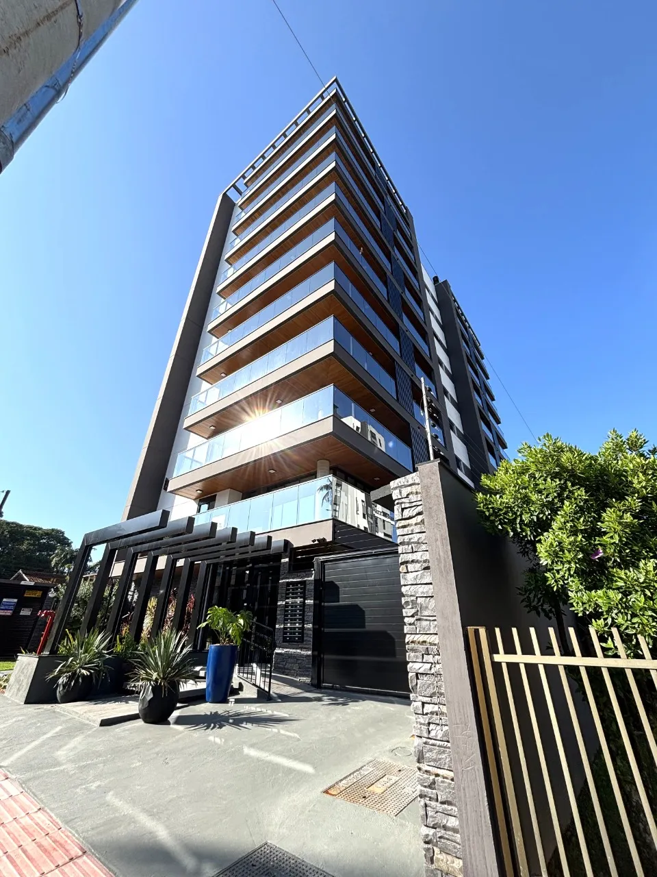 Apartamento com 2 suíte(s) à venda no bairro Anita Garibaldi em Joinville, por R$ 773.032,00. - foto 1