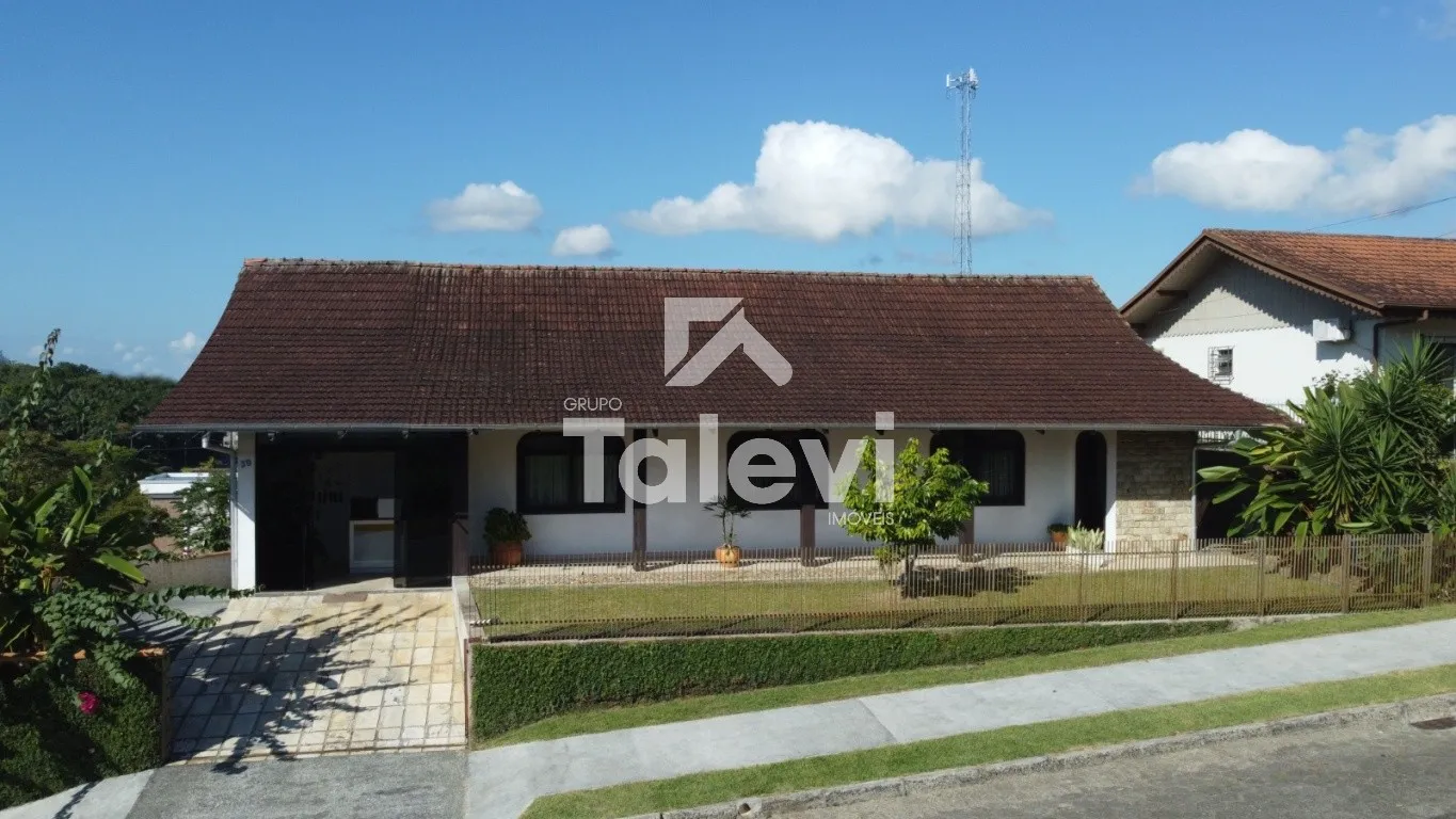 Casa no Centro Próximo ao Alles Park e ao Pavilhão de Eventos em Pomerode - foto 1