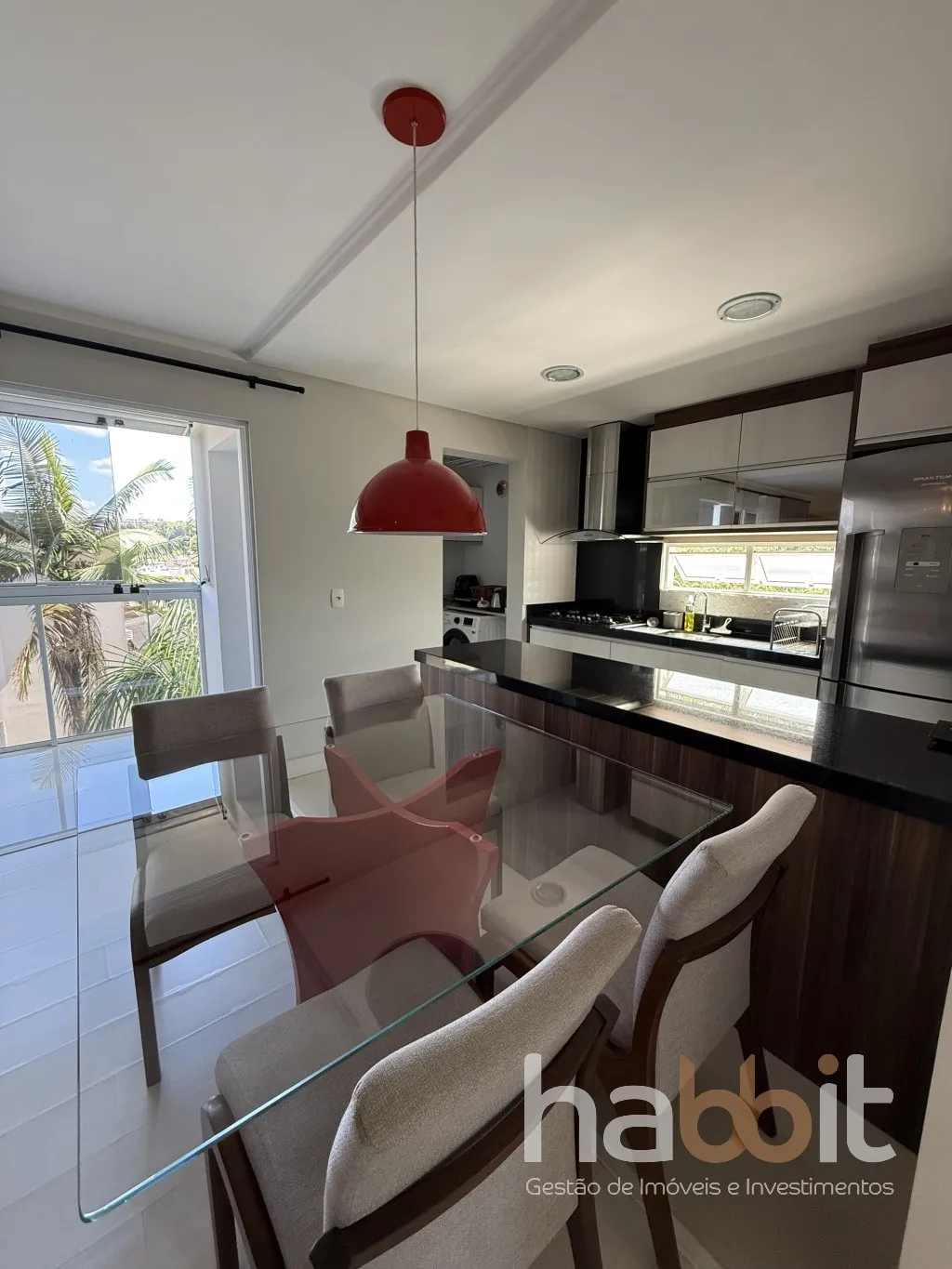 Apartamento mobiliado e decorado com 2 suítes no Ed. Buena Vista na Escola Agrícola - foto 1