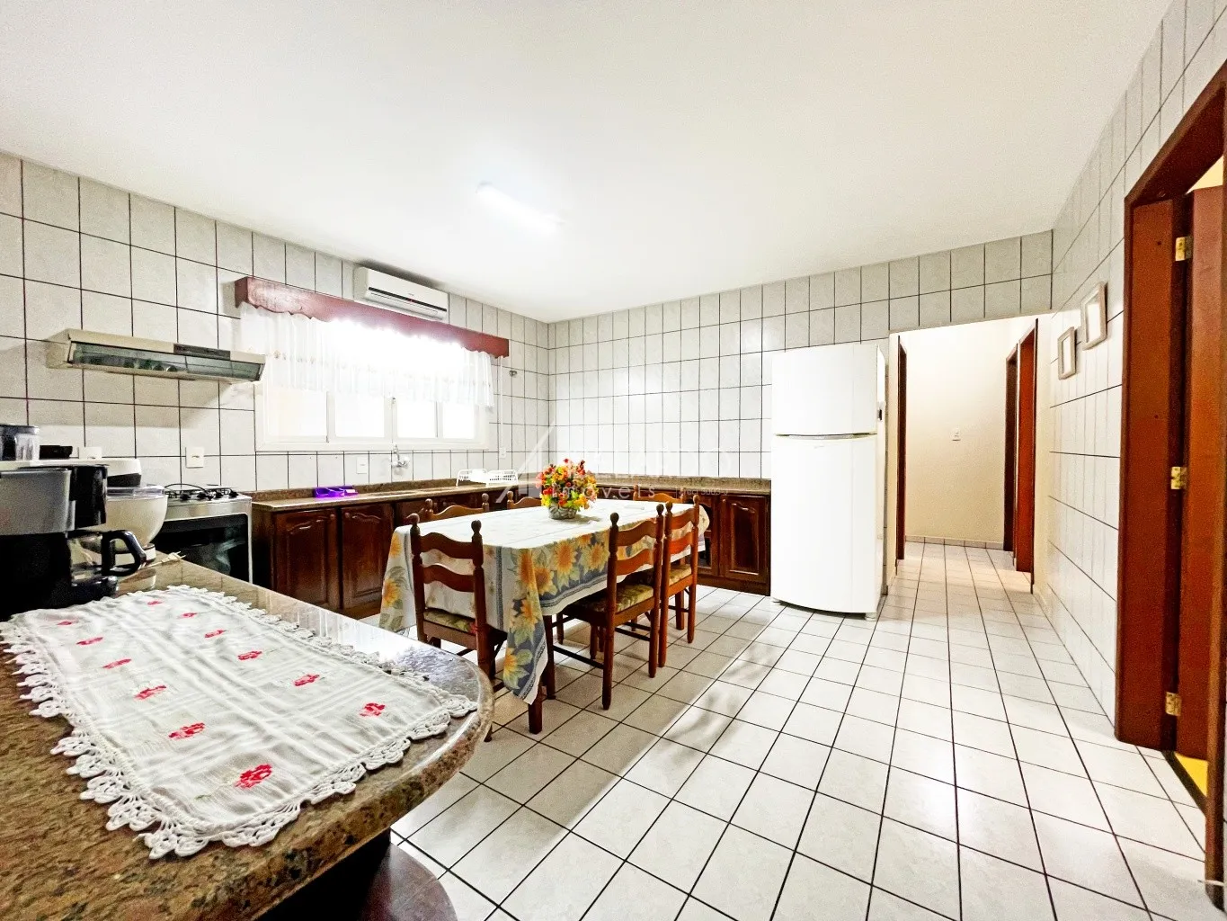 Casa em rua sem saída mobiliada no bairro Agua Verde — foto 7