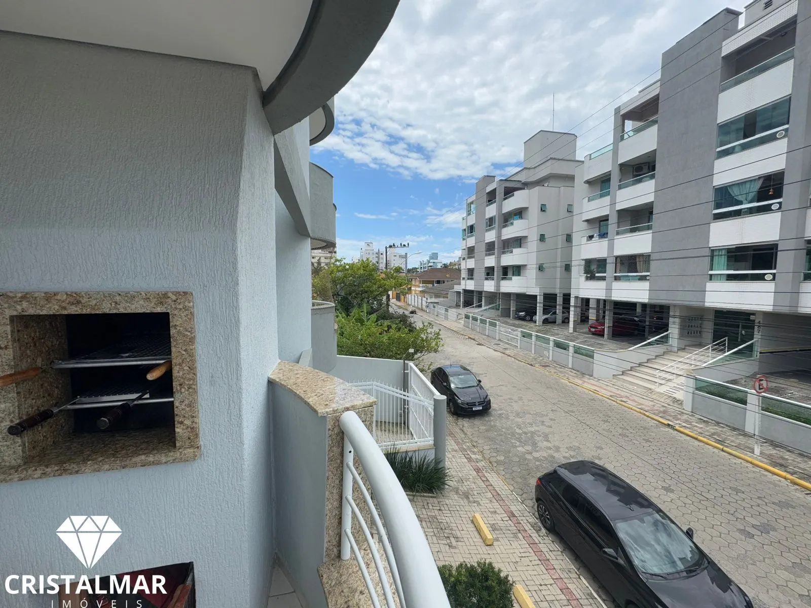 APARTAMENTO AMPLO E BEM LOCALIZADO EM BOMBAS - ACEITA FINANCIAMENTO BANCÁRIO — foto 5
